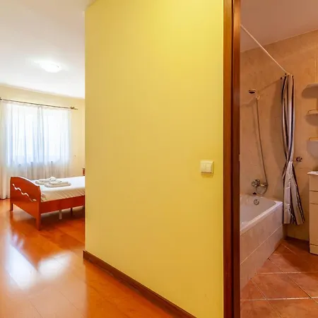 아파트 Casa Faria Da Costa 에스포센데